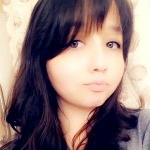 Meet your Posher, Annalyssa